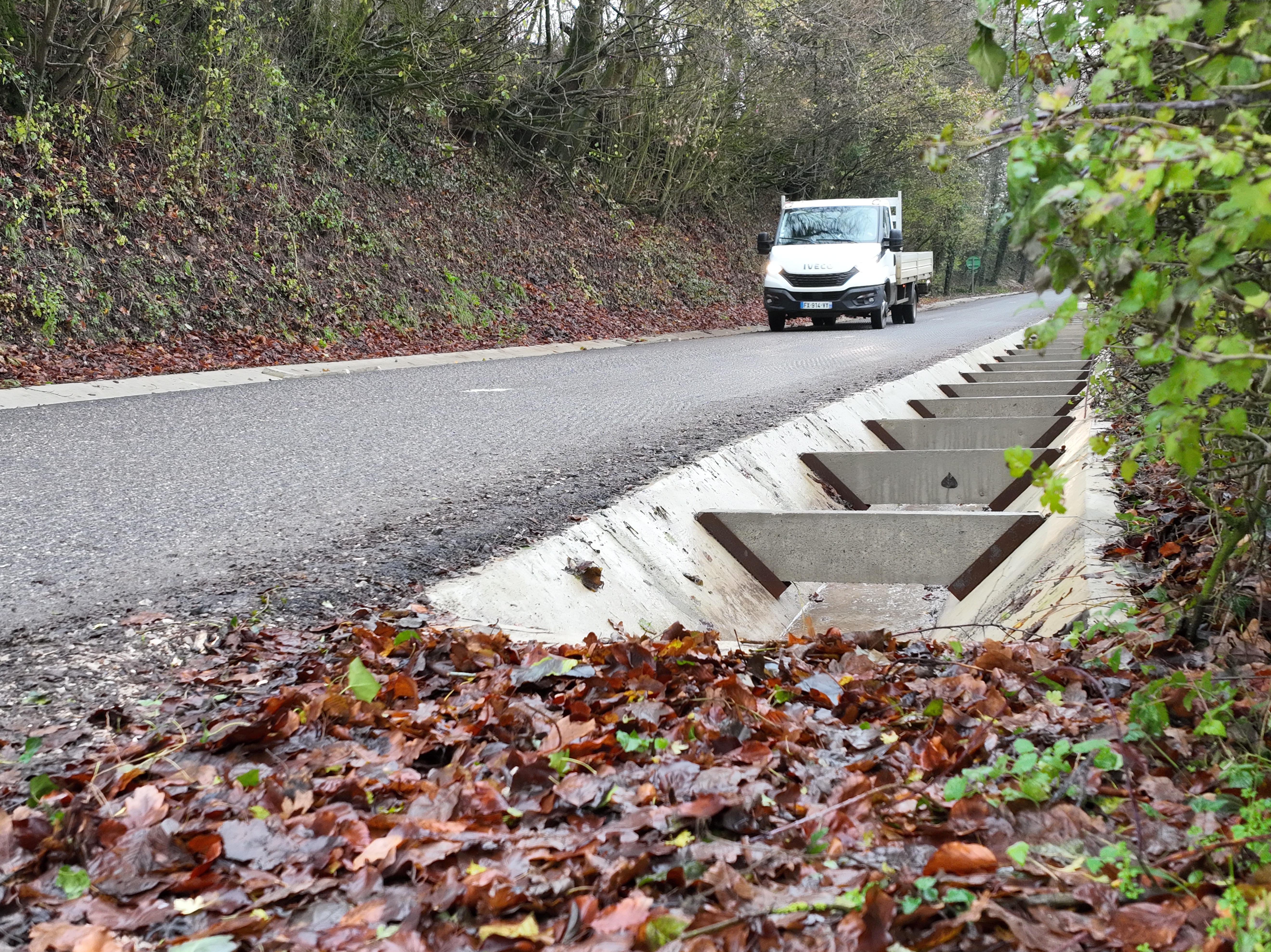 Travaux de renforcement et gestion hydraulique des accotements - Image 3